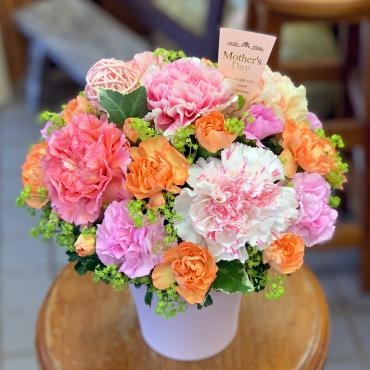 東京都大田区山王　大森の花屋　大花園（だいかえん）季節の旬な花をあなただけの贈り物に！上質でモダンな花贈りを大森スタイルでお届けします