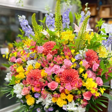 東京都大田区山王　大森の花屋　大花園（だいかえん）季節の旬な花をあなただけの贈り物に！上質でモダンな花贈りを大森スタイルでお届けします。