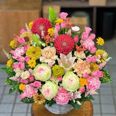 東京都大田区山王　大森の花屋　大花園（だいかえん）季節の旬な花をあなただけの贈り物に！上質でモダンな花贈りを大森スタイルでお届けします。