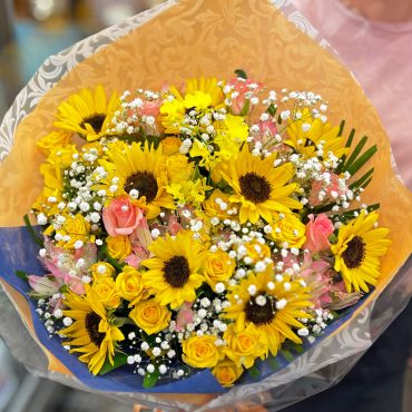 東京都大田区山王　大森の花屋　大花園（だいかえん）季節の旬な花をあなただけの贈り物に！上質でモダンな花贈りを大森スタイルでお届けします。