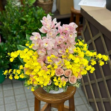 東京都大田区山王　大森の花屋　大花園（だいかえん）季節の旬な花をあなただけの贈り物に！上質でモダンな花贈りを大森スタイルでお届けします。