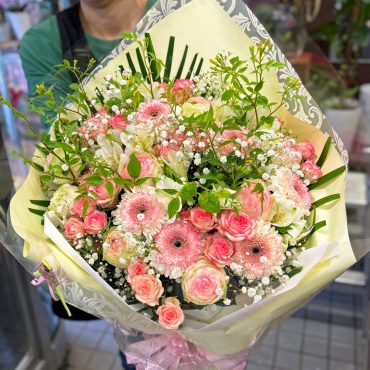 東京都大田区山王　大森の花屋　大花園（だいかえん）季節の旬な花をあなただけの贈り物に！上質でモダンな花贈りを大森スタイルでお届けします。