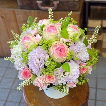 東京都大田区山王　大森の花屋　大花園（だいかえん）季節の旬な花をあなただけの贈り物に！上質でモダンな花贈りを大森スタイルでお届けします。