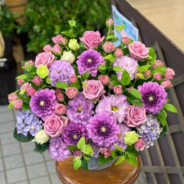 東京都大田区山王　大森の花屋　大花園（だいかえん）季節の旬な花をあなただけの贈り物に！上質でモダンな花贈りを大森スタイルでお届けします。