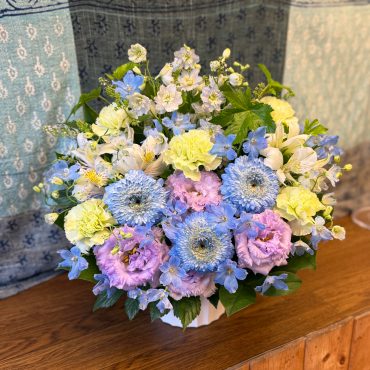 東京都大田区山王　大森の花屋　大花園（だいかえん）季節の旬な花をあなただけの贈り物に！上質でモダンな花贈りを大森スタイルでお届けします。