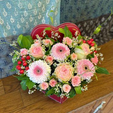東京都大田区山王　大森の花屋　大花園（だいかえん）季節の旬な花をあなただけの贈り物に！上質でモダンな花贈りを大森スタイルでお届けします。