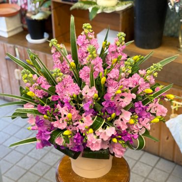 東京都大田区山王 大森の花屋 大花園(だいかえん)季節の旬な花をあなただけの贈り物に!上質でモダンな花贈りを大森スタイルでお届けします。
