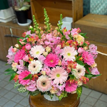 東京都大田区山王 大森の花屋 大花園(だいかえん)季節の旬な花をあなただけの贈り物に!上質でモダンな花贈りを大森スタイルでお届けします。
