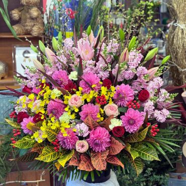 東京都大田区山王　大森の花屋　大花園（だいかえん）季節の旬な花をあなただけの贈り物に！上質でモダンな花贈りを大森スタイルでお届けします。
