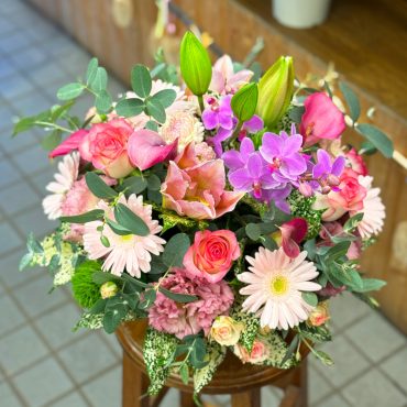 東京都大田区山王 大森の花屋 大花園(だいかえん)季節の旬な花をあなただけの贈り物に!上質でモダンな花贈りを大森スタイルでお届けします。