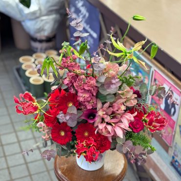 東京都大田区山王　大森の花屋　大花園（だいかえん）季節の旬な花をあなただけの贈り物に！上質でモダンな花贈りを大森スタイルでお届けします。