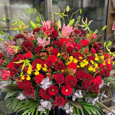 東京都大田区山王　大森の花屋　大花園（だいかえん）季節の旬な花をあなただけの贈り物に！上質でモダンな花贈りを大森スタイルでお届けします。