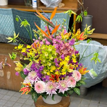東京都大田区山王　大森の花屋　大花園（だいかえん）季節の旬な花をあなただけの贈り物に！上質でモダンな花贈りを大森スタイルでお届けします。