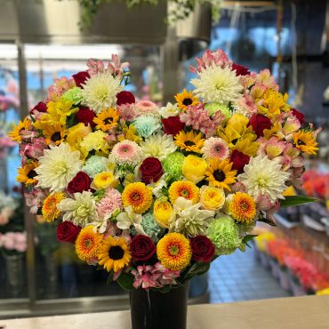 東京都大田区山王　大森の花屋　大花園（だいかえん）季節の旬な花をあなただけの贈り物に！上質でモダンな花贈りを大森スタイルでお届けします。