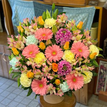 東京都大田区山王　大森の花屋　大花園（だいかえん）季節の旬な花をあなただけの贈り物に！上質でモダンな花贈りを大森スタイルでお届けします。