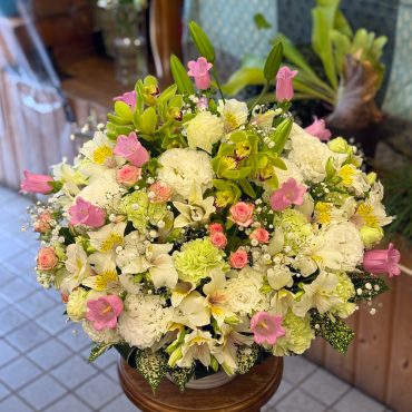 東京都大田区山王　大森の花屋　大花園（だいかえん）季節の旬な花をあなただけの贈り物に！上質でモダンな花贈りを大森スタイルでお届けします。
