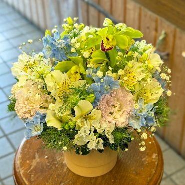 東京都大田区山王　大森の花屋　大花園（だいかえん）季節の旬な花をあなただけの贈り物に！上質でモダンな花贈りを大森スタイルでお届けします。