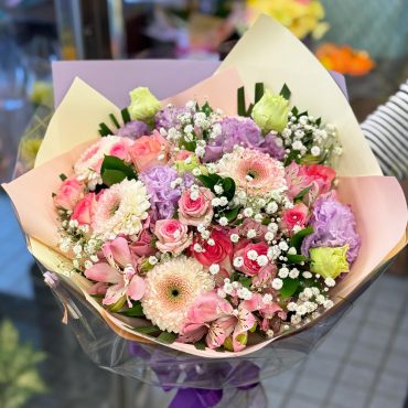 東京都大田区山王　大森の花屋　大花園（だいかえん）季節の旬な花をあなただけの贈り物に！上質でモダンな花贈りを大森スタイルでお届けします。