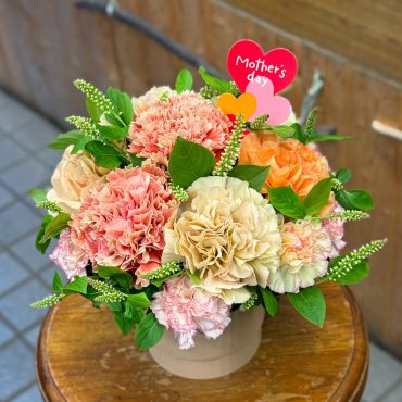 東京都大田区山王　大森の花屋　大花園（だいかえん）季節の旬な花をあなただけの贈り物に！上質でモダンな花贈りを大森スタイルでお届けします。