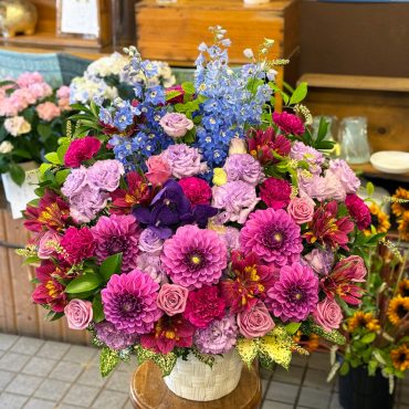 東京都大田区山王　大森の花屋　大花園（だいかえん）季節の旬な花をあなただけの贈り物に！上質でモダンな花贈りを大森スタイルでお届けします。