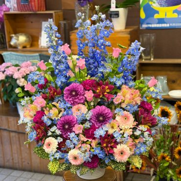 東京都大田区山王　大森の花屋　大花園（だいかえん）季節の旬な花をあなただけの贈り物に！上質でモダンな花贈りを大森スタイルでお届けします。